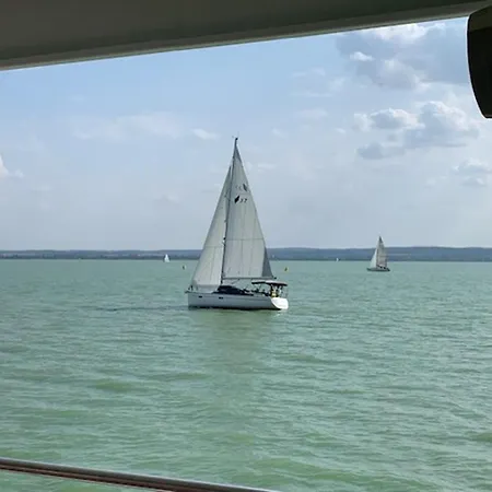 Portum Vendeghaz アパート